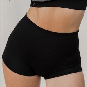 Seamless Postpartum Hipster Compression Boyshort